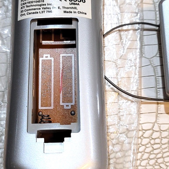 ATI Remote Wonder RF PC Multimedia Control Kit 151-V01122 With USB Receiver - Picture 9 of 9